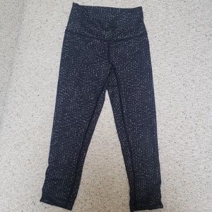 Lululemon cropped grey leggings